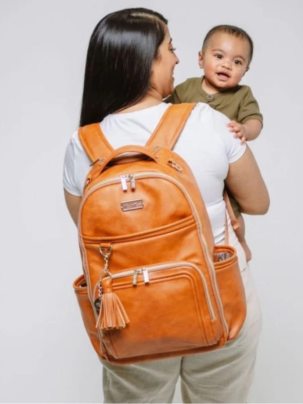 Like New Itzy Ritzy Boss Plus™ Large Diaper Bag Backpack - Picture 2 of 6